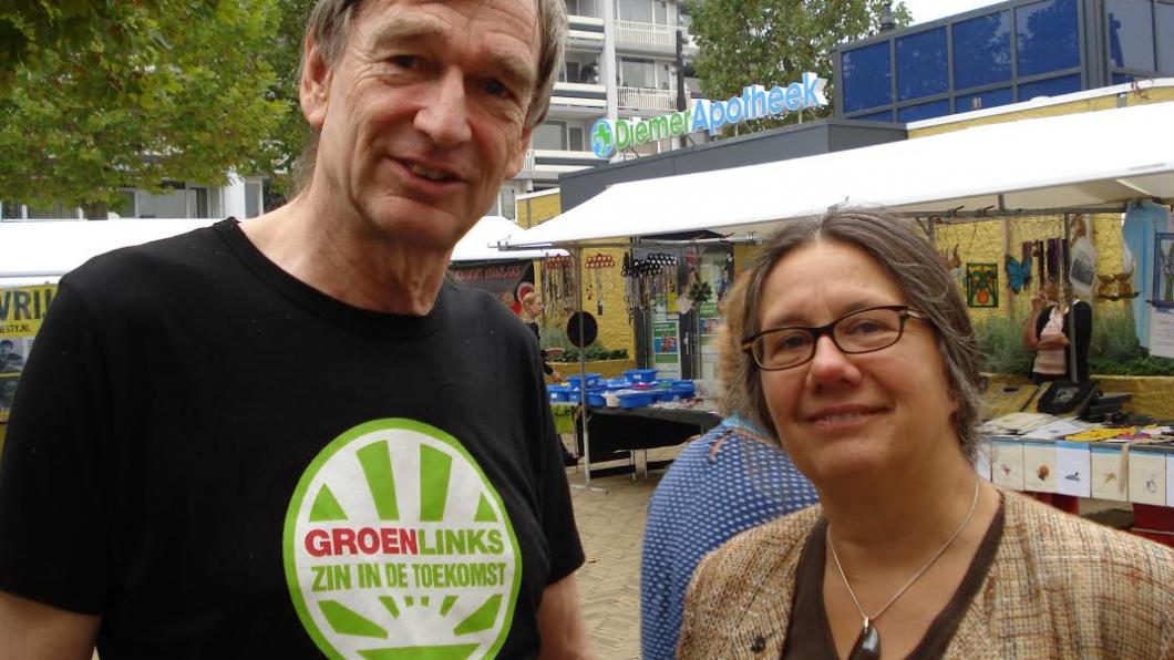 Frans en Gepke bij GL-kraam Gemeentedag (foto Joke Schenk) Frans en Gepke bij GL-kraam Gemeentedag (foto Joke Schenk)