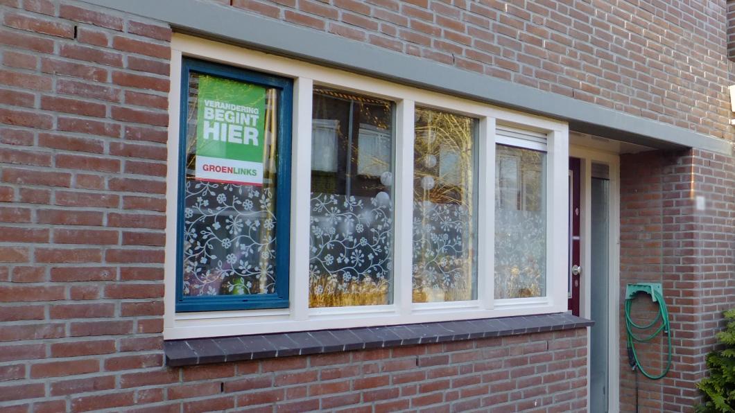 Poster op je raam (Foto: Bianka Douw) Poster op je raam (Foto: Bianka Douw)