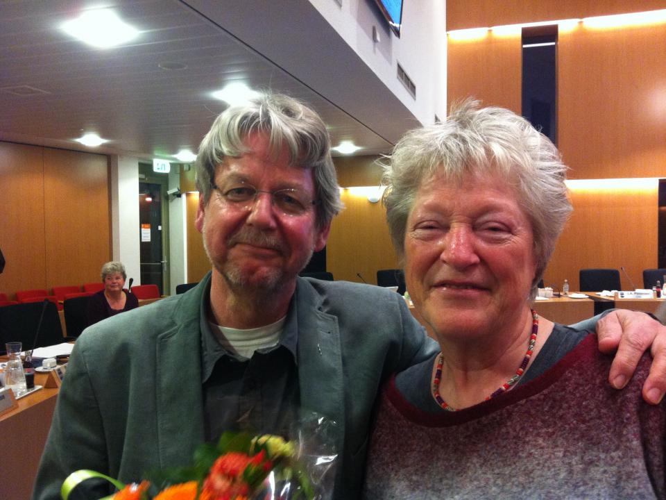 Ruud met Hanneke bij ingang zijn derde termijn